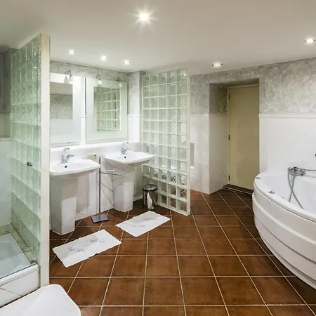 Beautiful Quinta Tropical Private Pool Air Conditioning Wifi Villa Loule